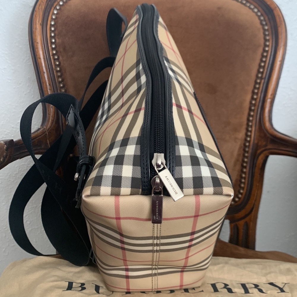 Vintage Burberry Backpack and wallet - Picture 8 of 11